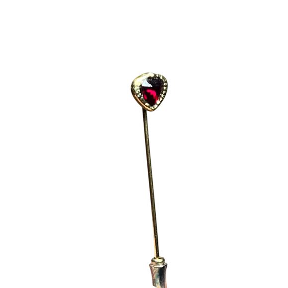 Vintage gold tone stick pin. Heart/tear drop red jeweled top. jewelry - Picture 2 of 7